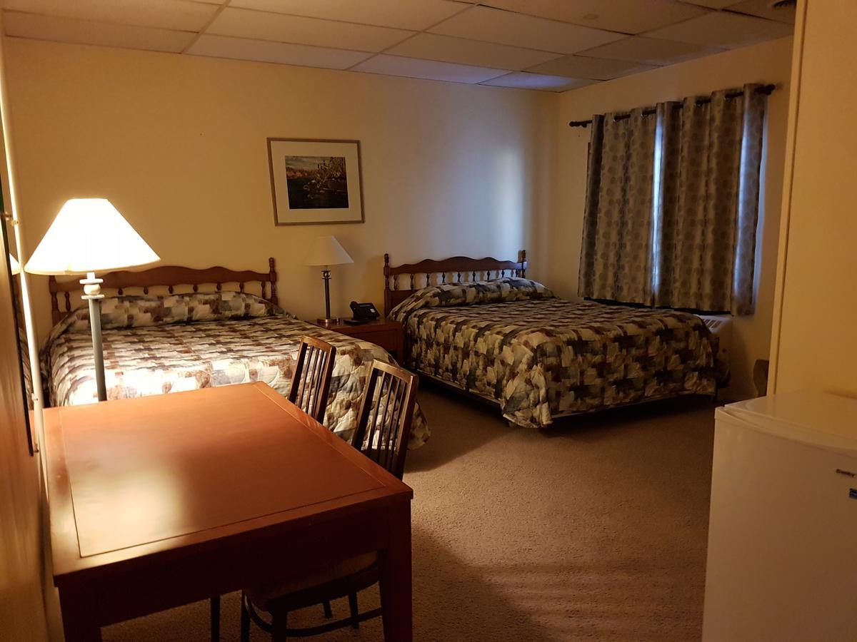 Beaver Hotel North Battleford Buitenkant foto