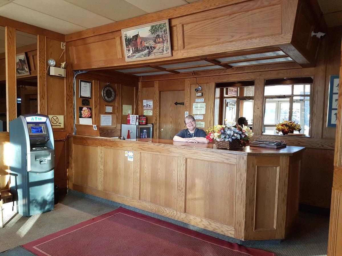 Beaver Hotel North Battleford Buitenkant foto