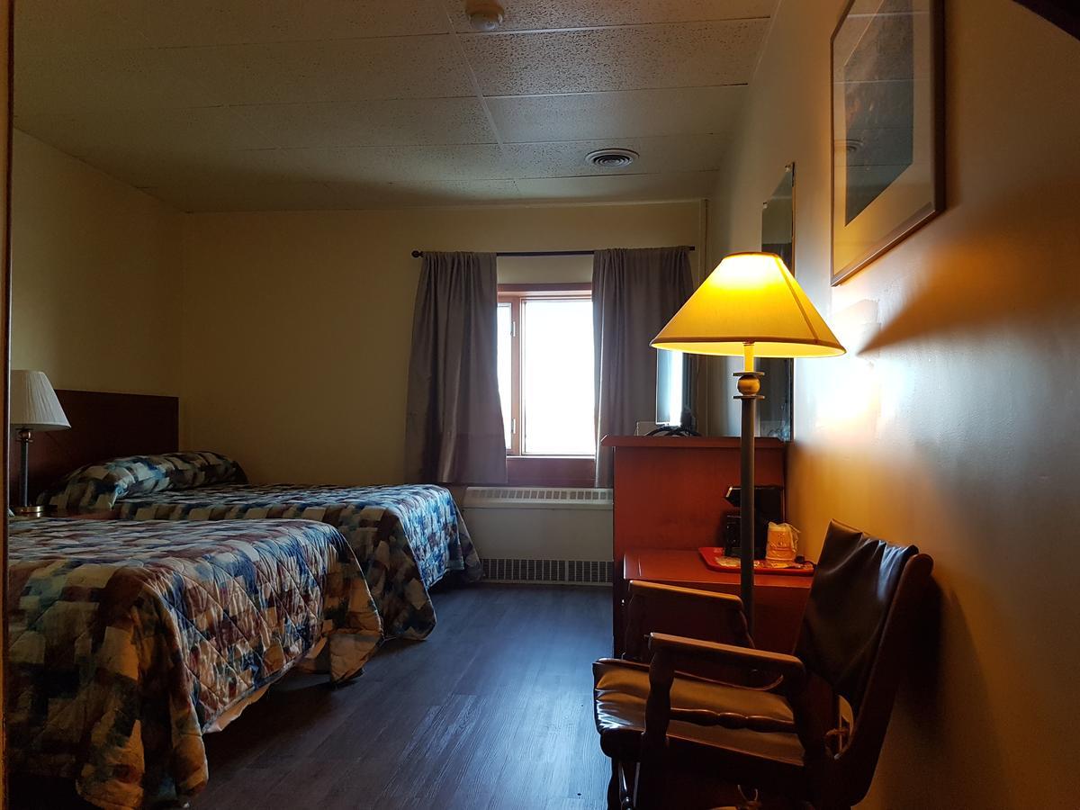 Beaver Hotel North Battleford Buitenkant foto