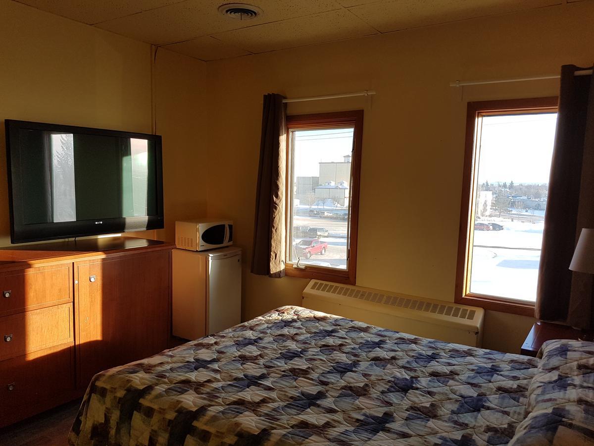 Beaver Hotel North Battleford Buitenkant foto