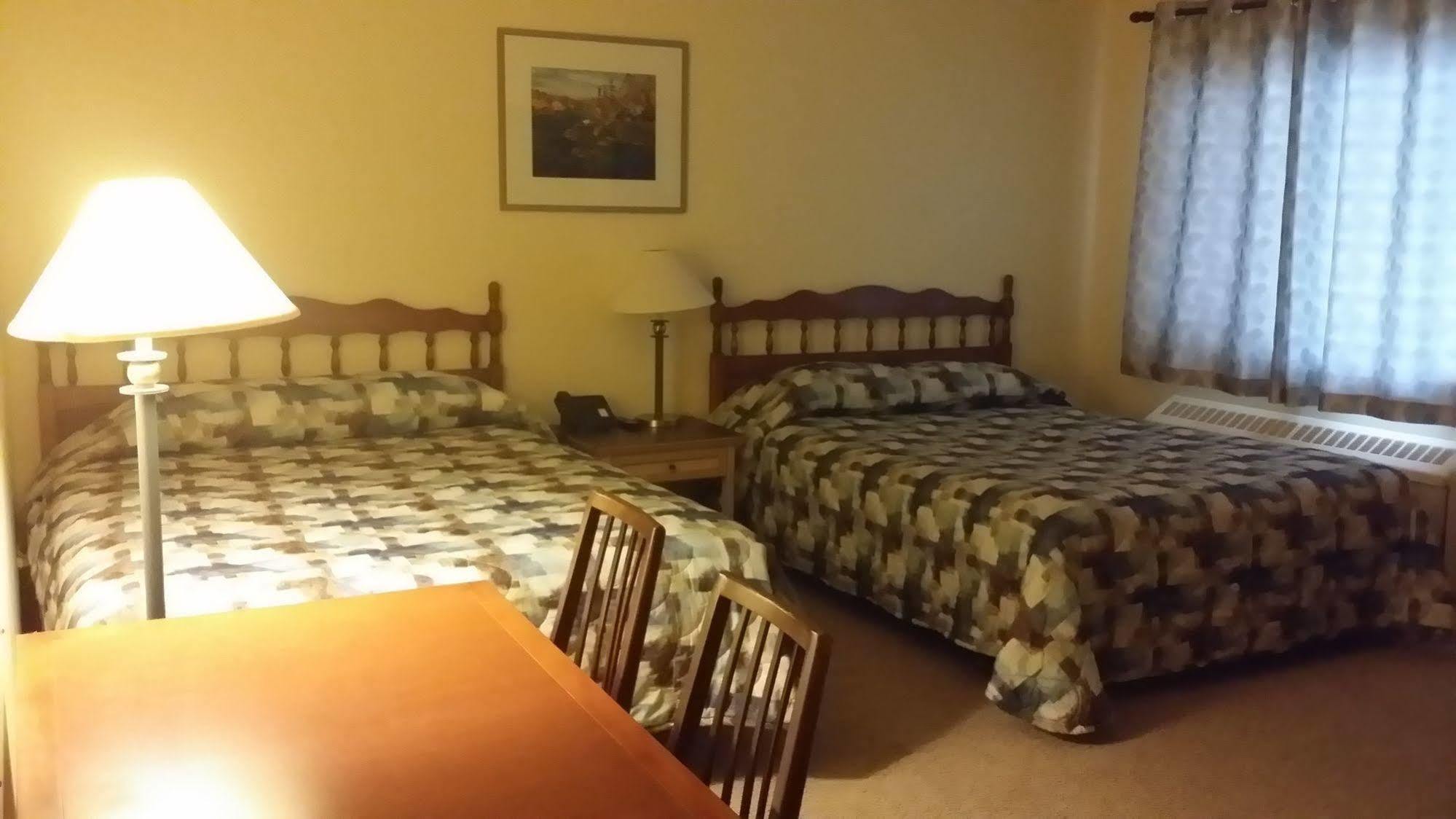 Beaver Hotel North Battleford Buitenkant foto
